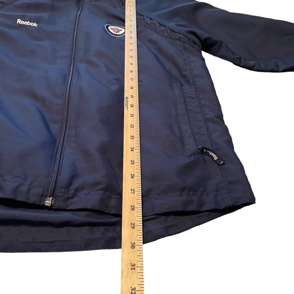 NHL Reebok Winnipeg Jets Fan Jacket - Men’s Size Medium-Vented Back-Front Zip - Picture 7 of 12